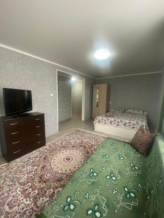 Palitra Apartment Petropavlovsk Exterior foto