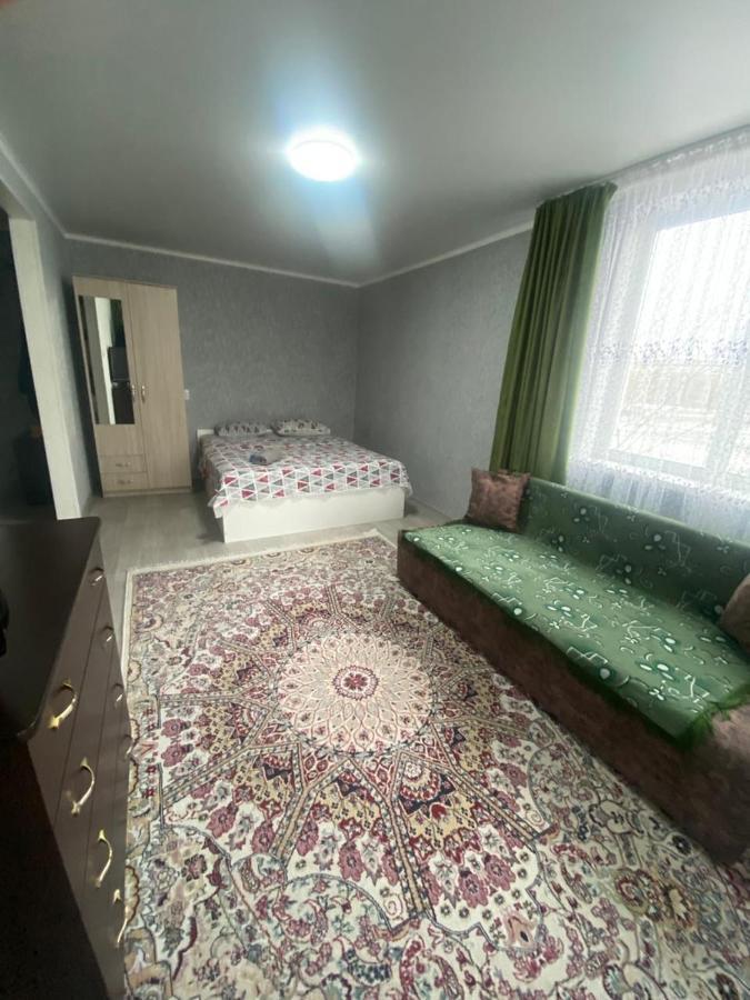 Palitra Apartment Petropavlovsk Exterior foto